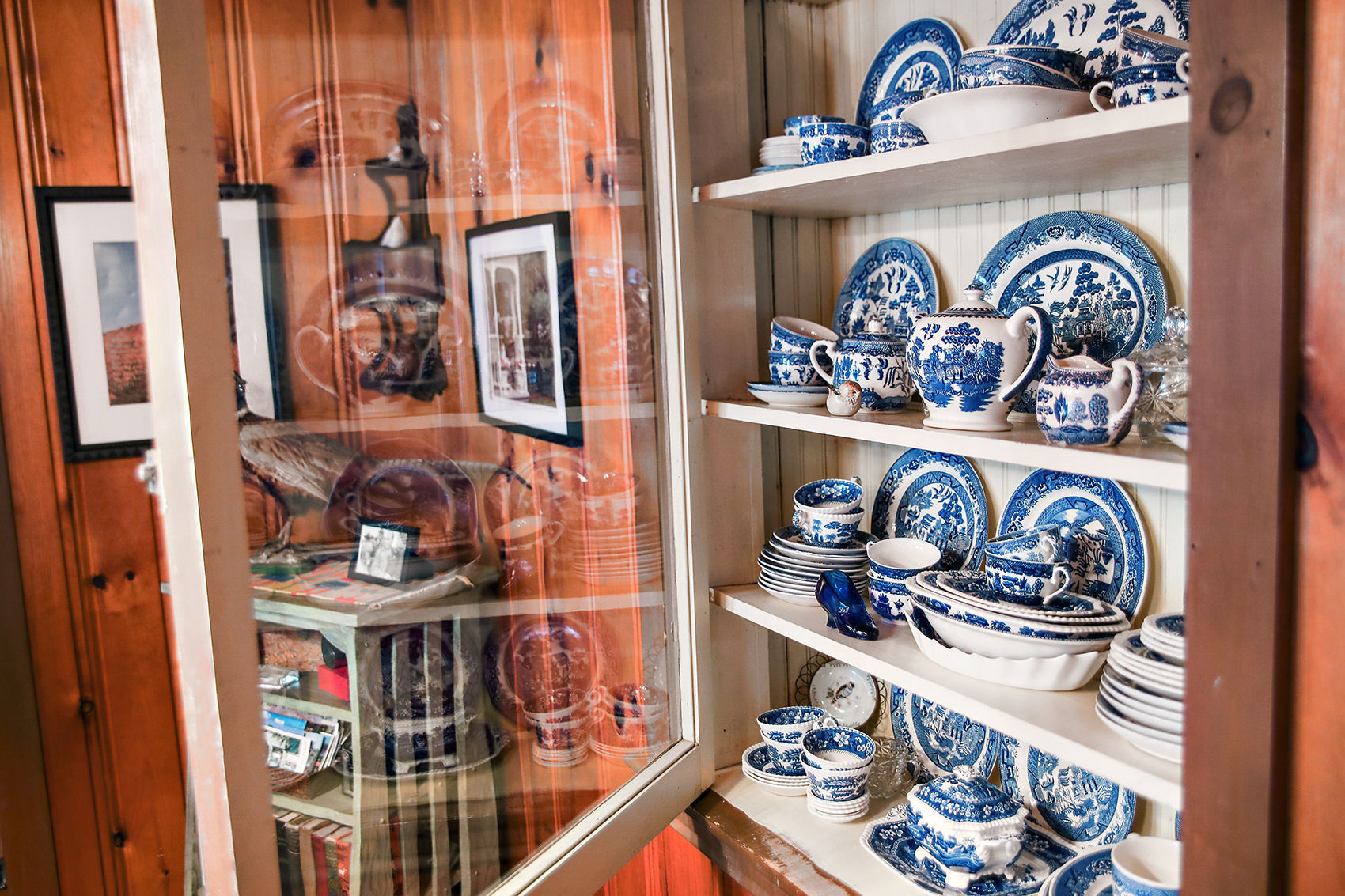 Woods Cabin Antiques